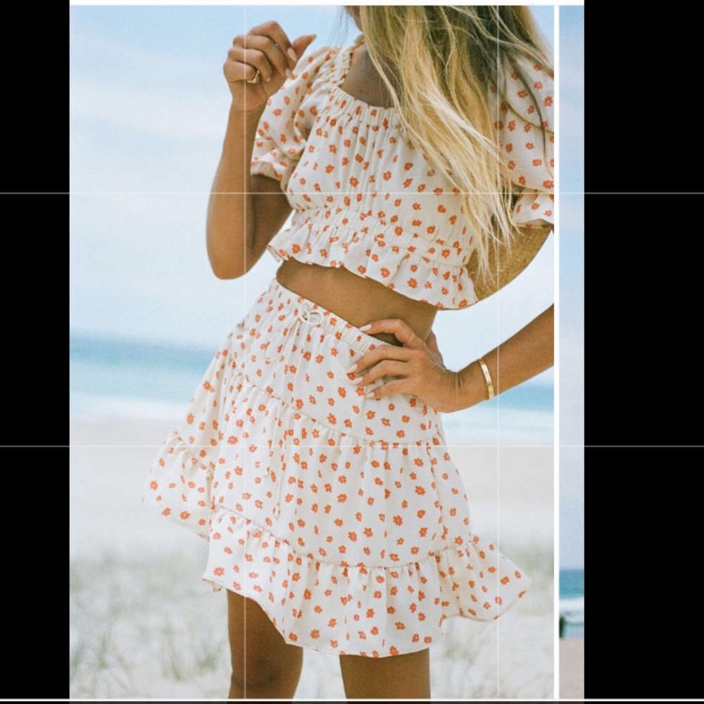 NEW Saboskirt set